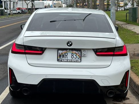 Used 2023 BMW 330i Sedan w/ M Sport Package image 4
