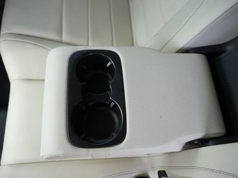 Used 2021 Mercedes-Benz GLE 350 image 17