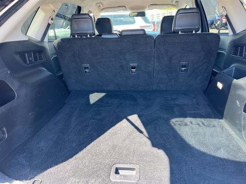 Used 2024 Ford Edge SEL image 10