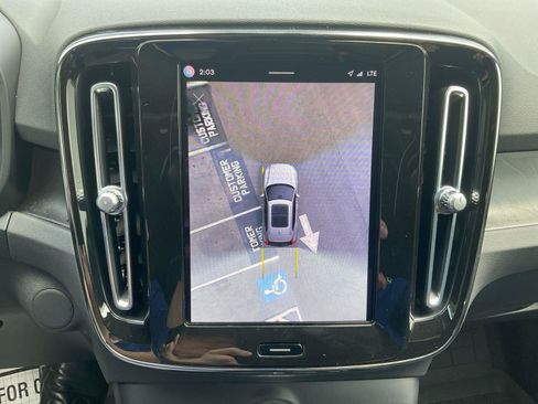 Certified 2023 Volvo XC40 Recharge Ultimate AWD/4WD image 25