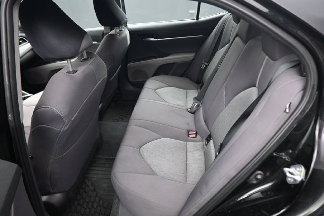 Used 2023 Toyota Camry LE AWD/4WD image 19