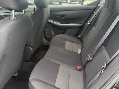 Used 2024 Nissan Sentra SV FWD image 13