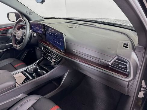 New 2026 Chevrolet Traverse RS AWD/4WD image 39