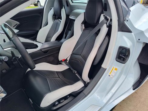 Used 2024 Chevrolet Corvette Z06 RWD image 17