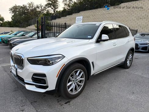 Certified 2023 BMW X5 xDrive40i AWD/4WD image 1