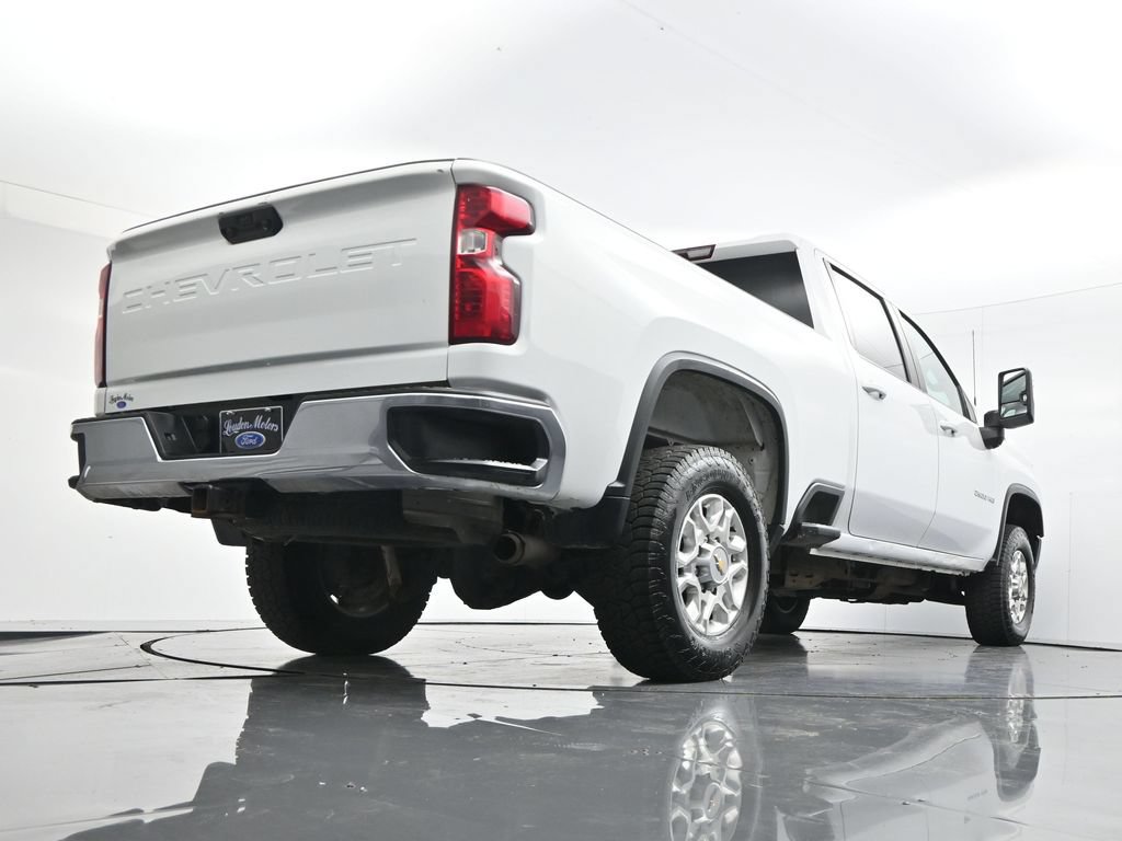 Used 2023 Chevrolet Silverado 2500 LT AWD/4WD image 47