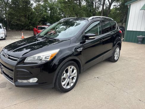 Used 2016 Ford Escape Titanium w/ Equipment Group 301A FWD image 5