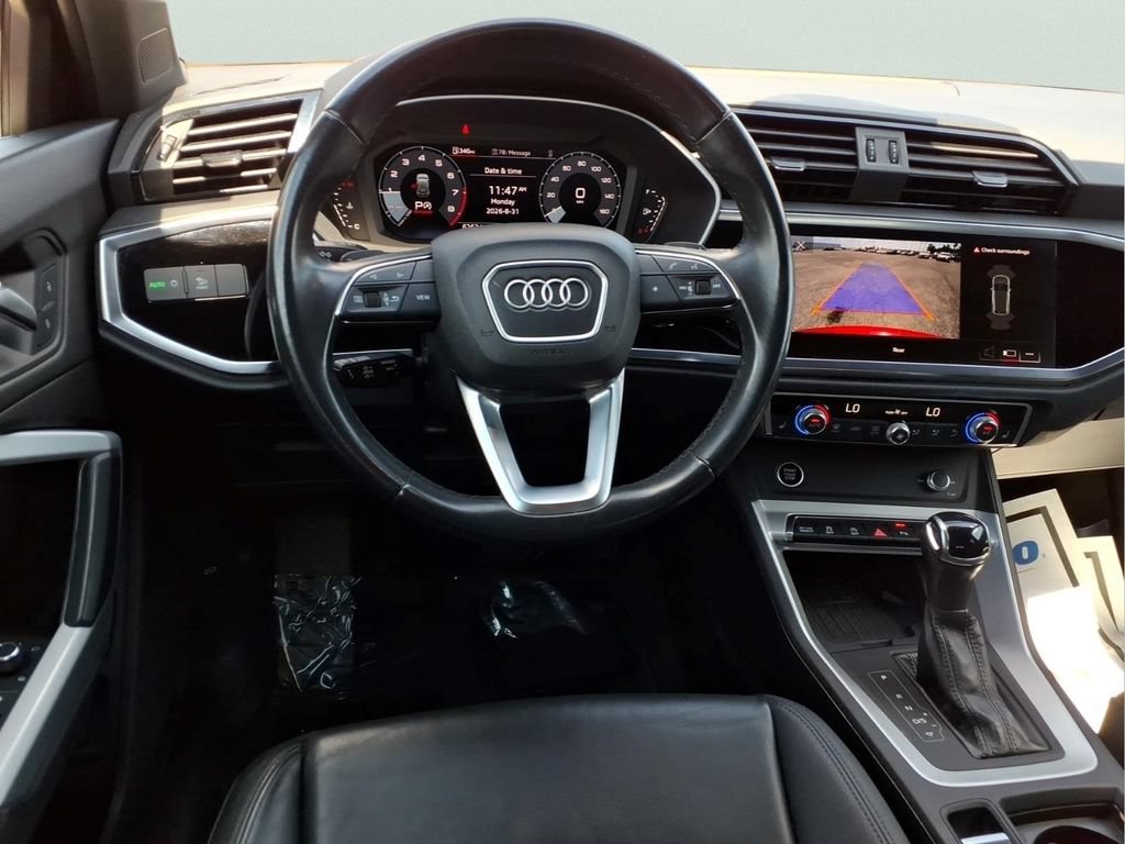 Used 2024 Audi Q3 2.0T Premium AWD/4WD image 9