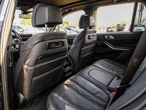 Used 2019 BMW X5 xDrive50i w/ M Sport Package image 37