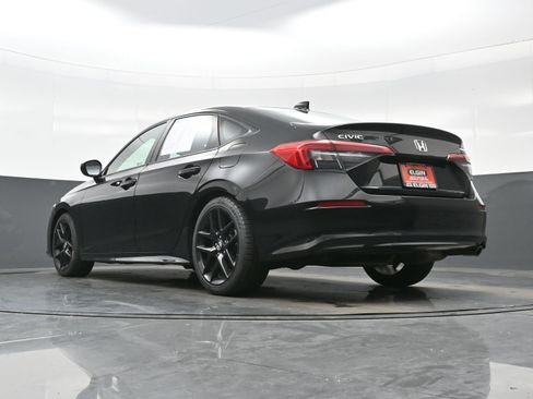 Used 2024 Honda Civic Sport image 28