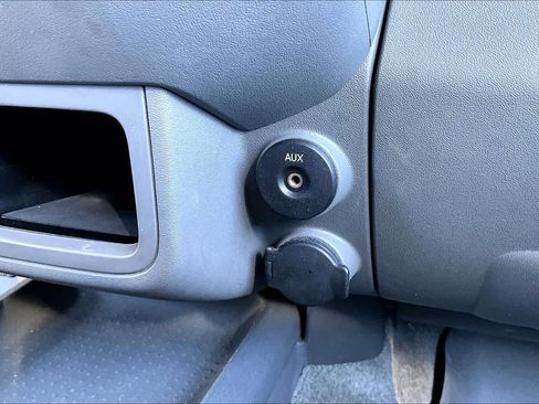 Used 2012 Nissan Frontier SV w/ SV Premium Utility Pkg image 34