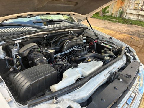 Used 2008 Ford Explorer Eddie Bauer RWD image 5