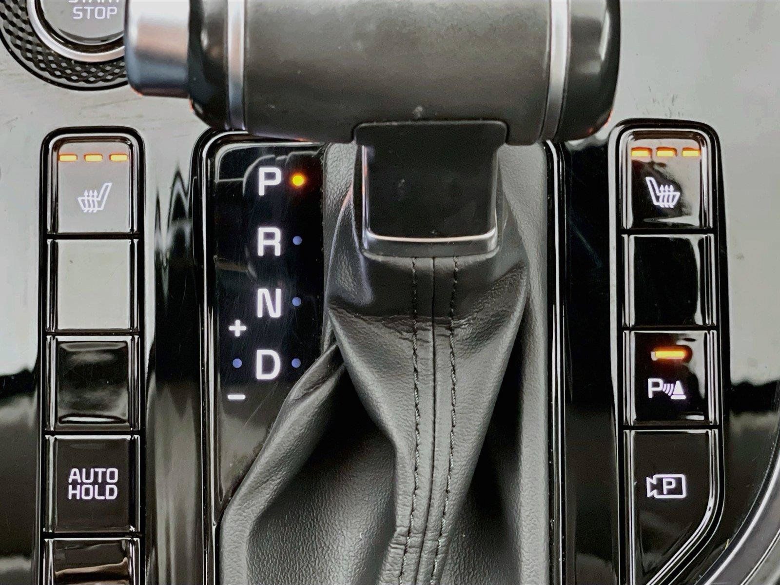 Used 2024 Kia Niro EX FWD image 24