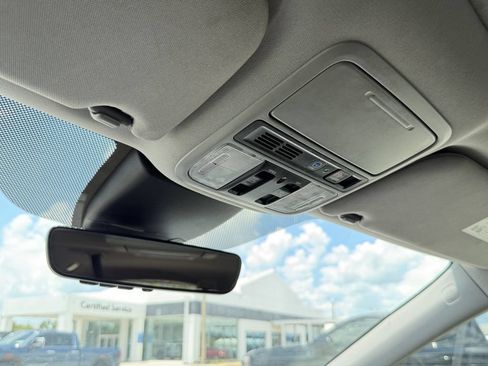 Used 2023 Honda Odyssey Touring image 36