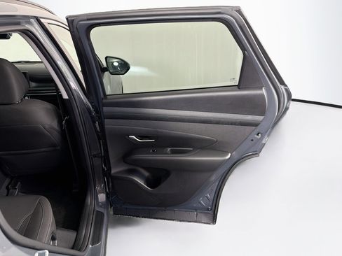 Used 2025 Hyundai Tucson SEL FWD image 32