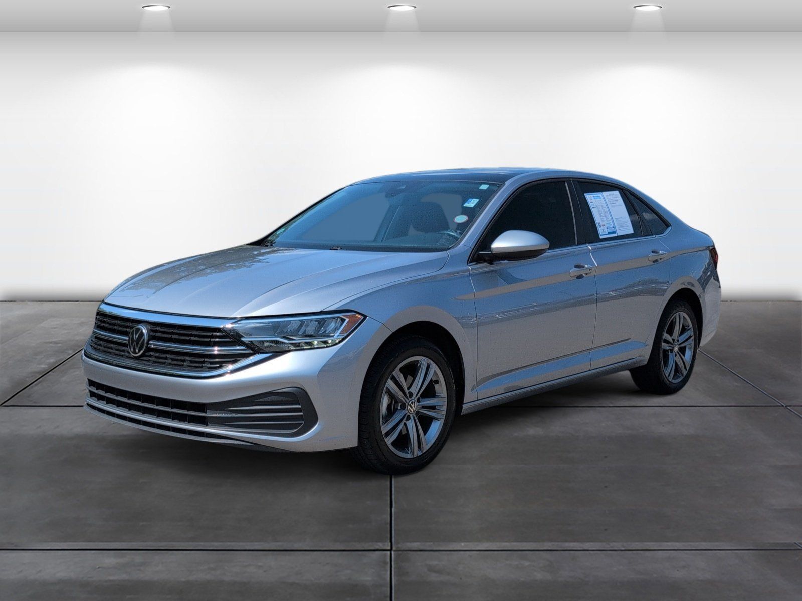 Used 2024 Volkswagen Jetta SE FWD image 4