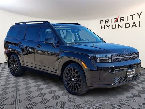 Used 2025 Hyundai Santa Fe Calligraphy image 3