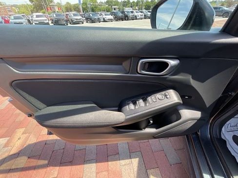Used 2024 Honda Civic Sport image 10