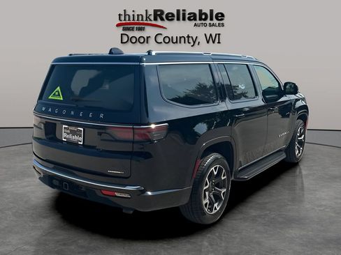 Used 2024 Jeep Wagoneer Series III AWD/4WD image 5