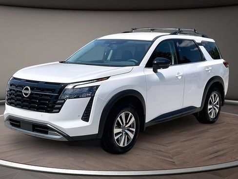 New 2026 Nissan Pathfinder SL FWD image 1