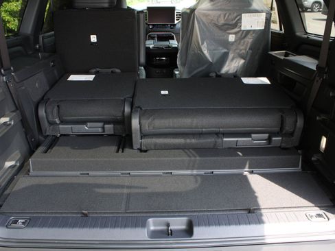 New 2026 Toyota Sequoia Platinum w/ TRD Off-Road Package AWD/4WD image 9