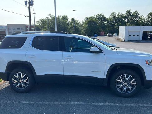 Used 2023 GMC Acadia SLT AWD/4WD image 5