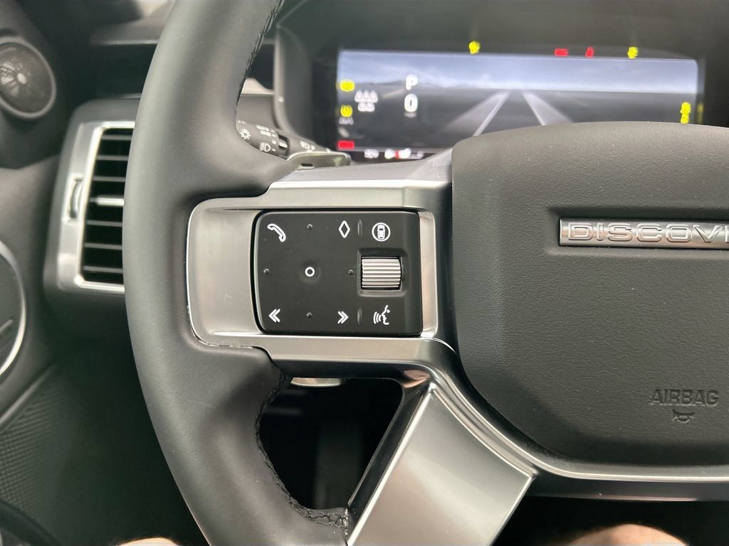 Certified 2025 Land Rover Discovery S AWD/4WD image 11