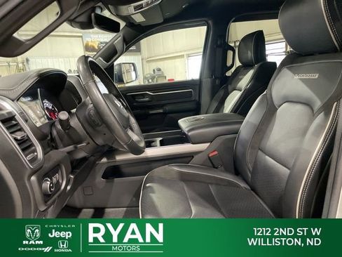 Used 2024 RAM 1500 Laramie AWD/4WD image 31