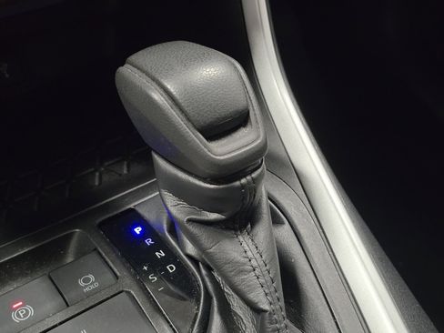 Certified 2022 Toyota RAV4 LE image 29