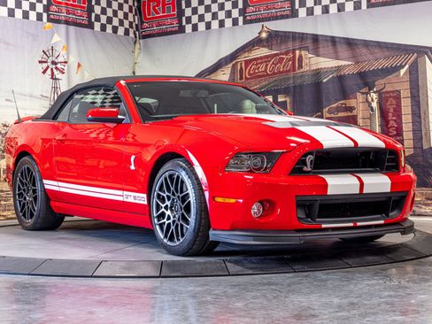 Used 2013 Ford Mustang Shelby GT500 image 2