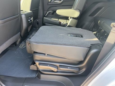New 2026 GMC Yukon Denali w/ Sun & Power Step Package image 38
