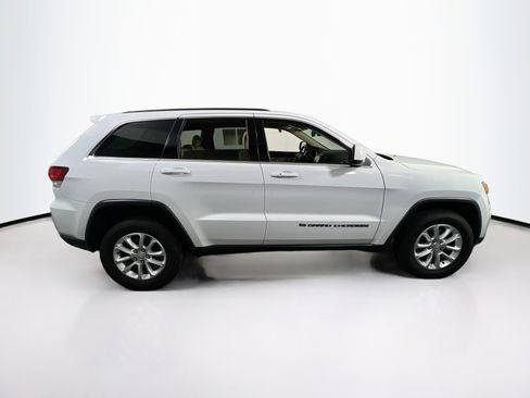 Used 2022 Jeep Grand Cherokee Laredo E image 4