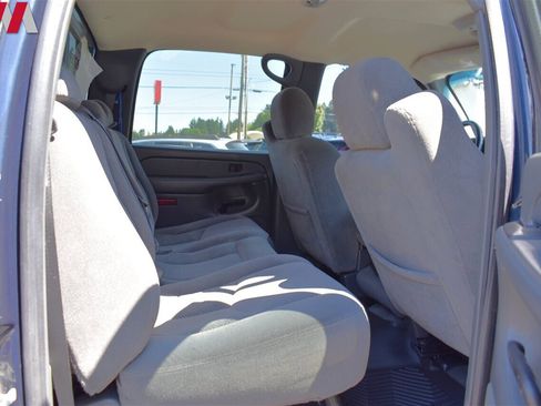 Used 2006 Chevrolet Silverado 2500 LT w/ Heavy-Duty Power Package image 19