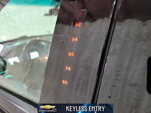 Used 2017 Ford Explorer XLT w/ Equipment Group 202A image 32