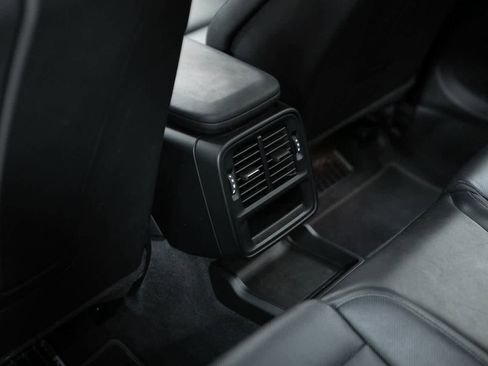 Certified 2024 Porsche Taycan 4 Cross Turismo image 28