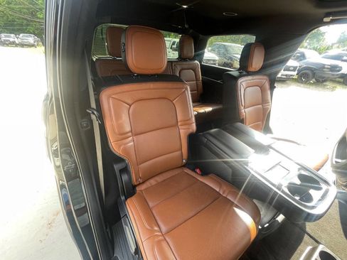 Used 2018 Lincoln Navigator Reserve w/ Technology Package AWD/4WD image 63