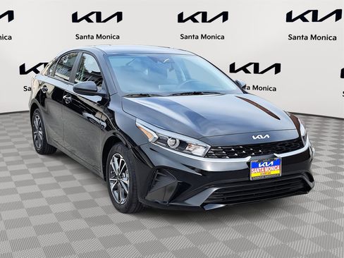Used 2024 Kia Forte LXS image 3