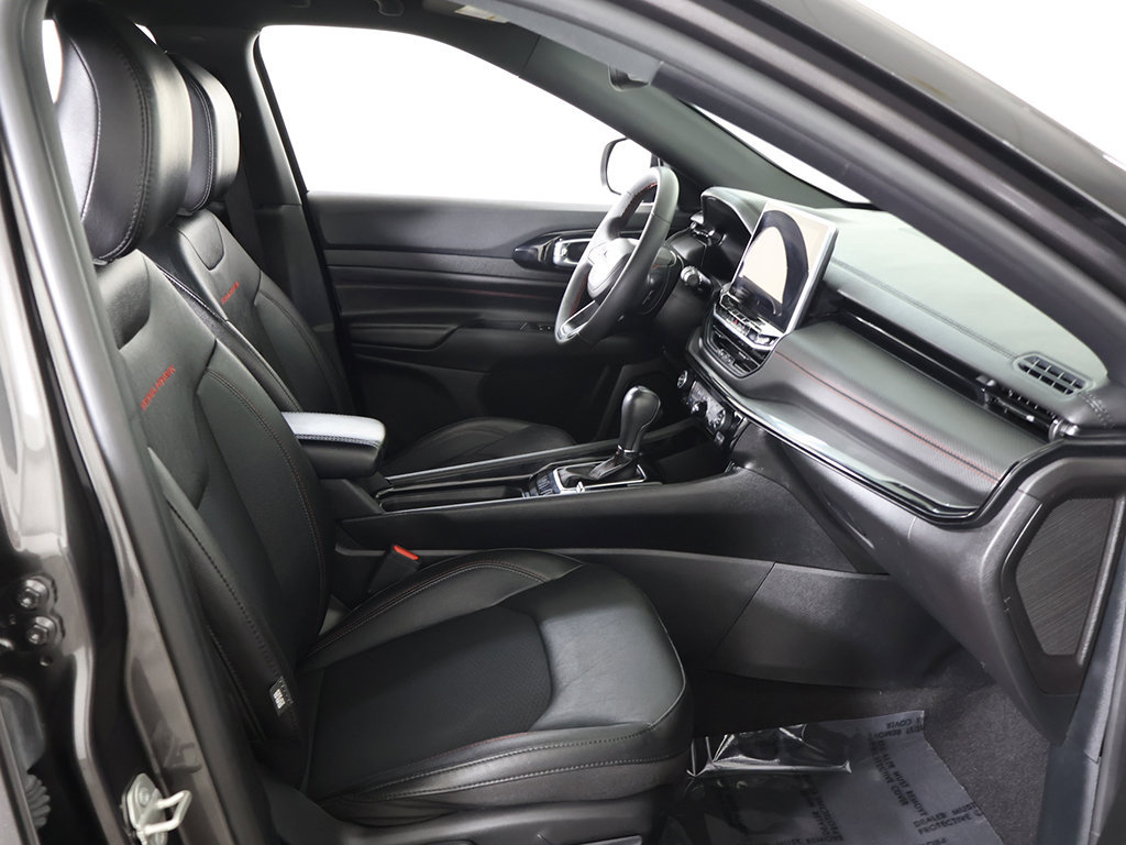 Used 2024 Jeep Compass Trailhawk AWD/4WD image 27