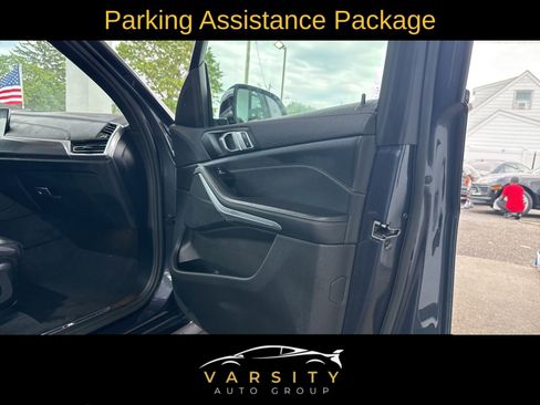 Used 2022 BMW X5 xDrive40i w/ M Sport Package image 13