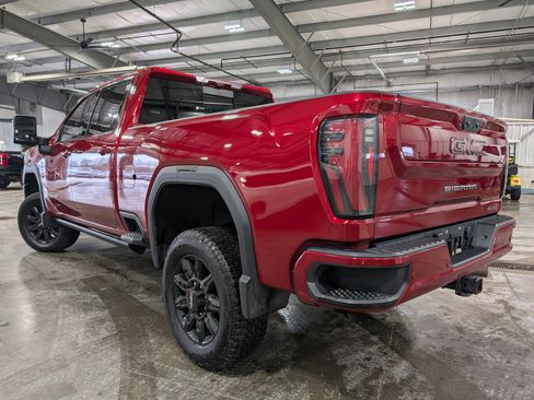 Used 2024 GMC Sierra 2500 AT4 w/ AT4 Premium Plus Package AWD/4WD image 4