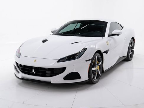 Used 2022 Ferrari Portofino M image 9