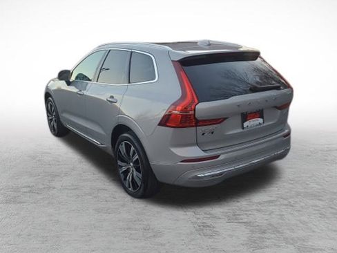 Used 2022 Volvo XC60 B5 Inscription w/ Climate Package image 6