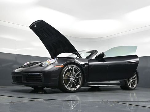 Certified 2024 Porsche 911 Carrera RWD image 33