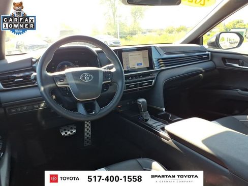 Used 2026 Toyota Camry SE FWD image 12