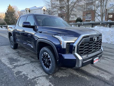 New 2026 Toyota Tundra SR5 image 3