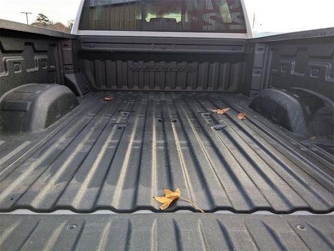 Used 2022 GMC Sierra 2500 Denali image 28