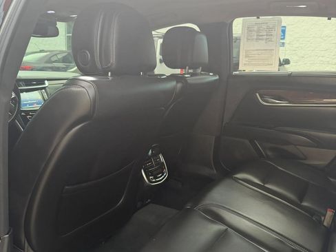 Used 2013 Cadillac XTS Premium FWD image 11