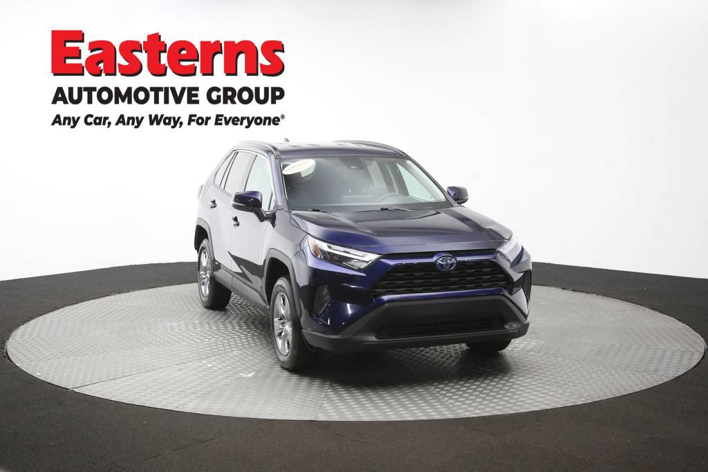 Used 2024 Toyota RAV4 XLE AWD/4WD image 50
