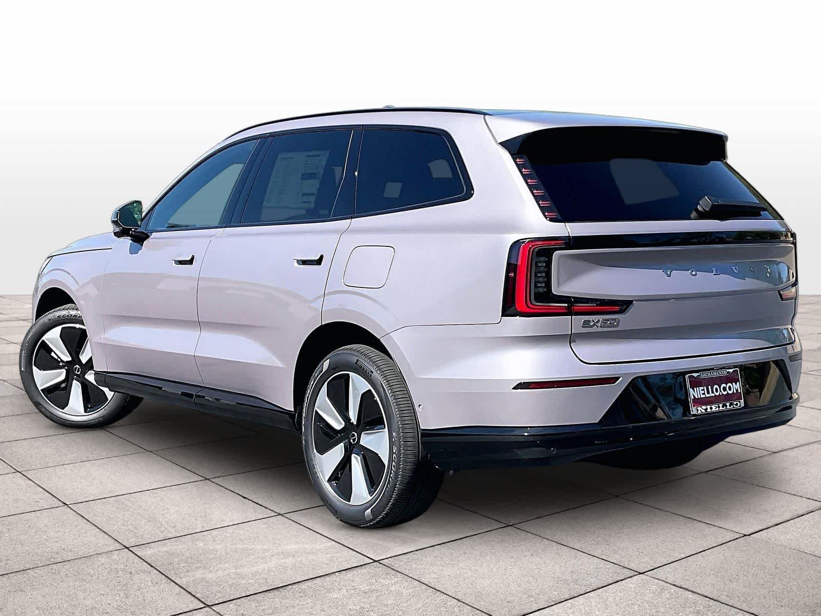 New 2026 Volvo EX90 Plus RWD image 3