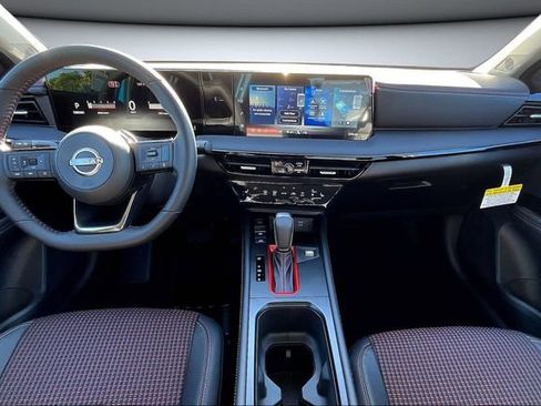 New 2026 Nissan Kicks SR w/ SR Premium Package image 5